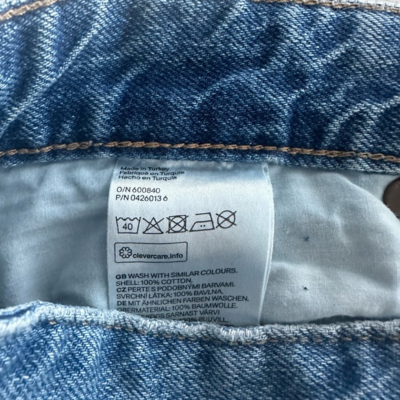 H&M Straight Leg Jean - Picture 5 of 5
